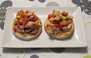 Tosta De Lomo Con Verduras Y Salsa Barbacoa
