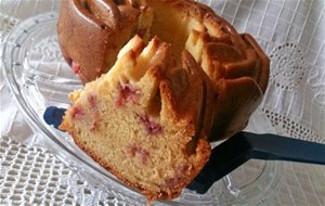 Bundt Cake De Fresas Y Mascarpone
