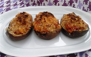 Berenjenas Rellenas De Tomates Al Tomillo
