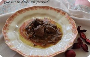 Pavo En Salsa De Fresas Con Vino Dulce Naranja Del Condado De Huelva ( D.o. Condado De Huelva )
