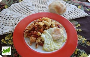 Coliflor Con Pimientos Rojos, Zanahorias Y Pimentón 
