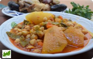 Cocido De Garbanzos Con Calabaza Y Habichuelas ( Con Todos Los Avíos )
