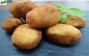 Croquetas De Merluza Y Queso Semicurado
