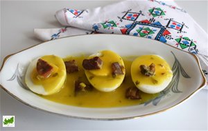 Huevos En Salsa Con Jamón
