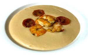 Crema De Habas Blancas Con Gambas Al Ajillo....
