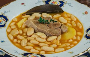 Alubias Blancas Con Cordero / White Beans With Lamb