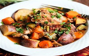 Slow Cooker Fall Chicken Vegetable Stew Recipe / Estofado De Verduras Con Pollo A Fuego Lento