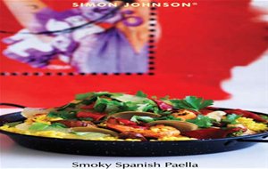 Smoky Spanish Paella With Pimento, Parsley &amp; Lemon Salad / Paella Ahumada Con Pimiento Y Ensalada De Limón Y Perejil