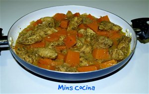 Pollo Guisado Con Calabaza Y Especias
