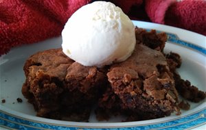 Brownie De Chocolate Con  Helado De Vainilla
