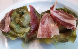 Corazones De Alcachofas Con  Lonchas De Jamón Ibérico De Bellota
