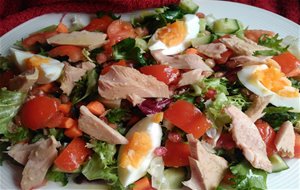 Ensalada De Temporada Con Emulsión Templada De Miel
