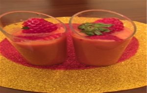 Chupitos De Gazpacho De Fresas
