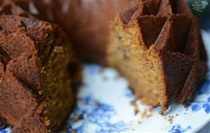 Bundt cake de calabaza y plátano macho maduro