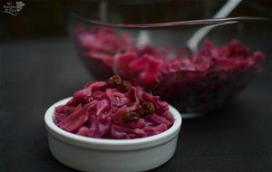 
chucrut (sauerkraut) De Lombarda.
