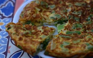 Maravillosa Tortilla De Judías Verdes Y Cebollas
