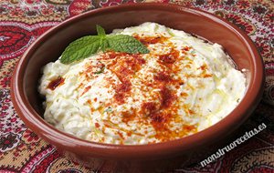Haydari, Salsa Turca De Yogur
