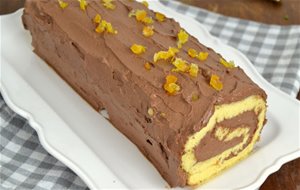 Enrollado De Chocolate Con Naranja. Tronco De Navidad Fácil
