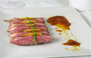 Magret De Pato Con Salsa De Naranja
