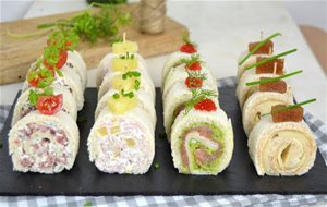 Rollitos De Canapés Con Pan De Molde Para Navidad &#161;4 Ideas De Aperitivo Fáciles!
