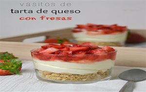 Vasitos De Tarta De Queso Con Fresas
