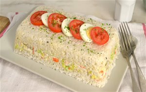 Pastel Frío De Arroz Con Atún Y Surimi
