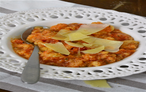 Sopa Italiana De Tomate Y Pan. Pappa Al Pomodoro
