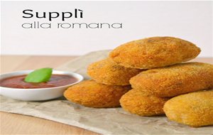 Supplì Alla Romana. Croquetas De Arroz, Carne Y Mozzarella
