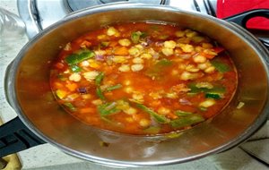 
guiso De Garbanzos Con Verduras
