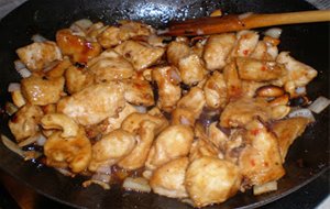 Pollo Con Anacardos Estilo Tailandes