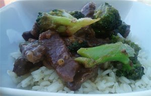 
ternera Y Broccoli Con Salsa De Ostras, Un Plato Tradicional Chino
