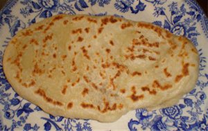 Naan, Pan Indio En Panificadora Y Sartén