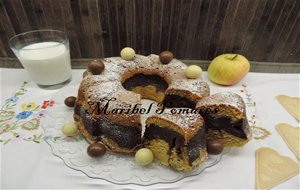 Bundt Cake De  Yogur, Chocolate, Harina De Algarroba Y Manzana.
