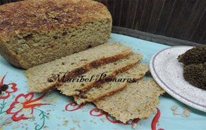 Pan Integral De Brocoli, Semillas Y Pasas.
