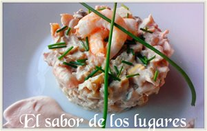 Ensaladilla De Merluza Y Langostinos Con Salsa Rosa - Propuestas Navideñas.
