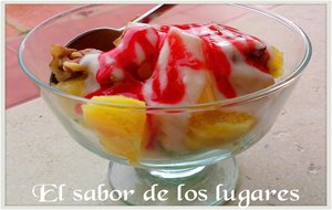 Macedonia De Frutas Con Nueces, Yogur Y Miel.
