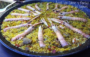 Arroz Con Carne Y Marisco.
