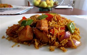 Arroz Basmati Salteado Con Pollo, Cebolla Y Pimientos
