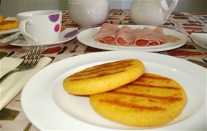 Arepas De Maíz Con Queso
