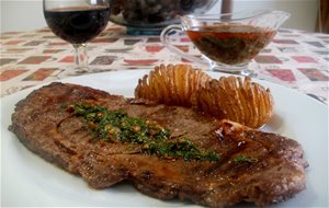 Entrecot A La Plancha Con Salsa Chimichurri
