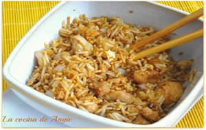 Khao Pad Kai (tailandia)
