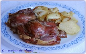 Confit De Pato Con Patatas À La Sarladaise (francia)
