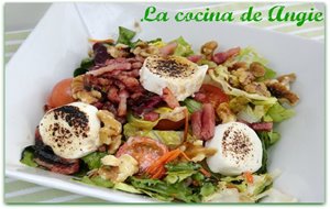 Ensalada Con Beicon Y Queso De Cabra
