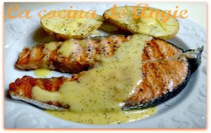 Salmón Con Salsa Holandesa (francia)

