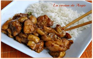 Salteado De Pollo Y Champiñones (tailandia)
