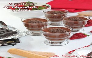 Vasitos De Chocolate Y Fresa
