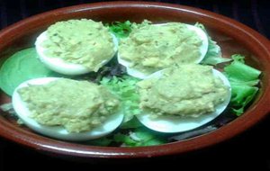 Huevos Rellenos De Guacamole