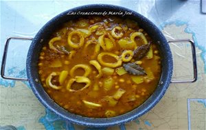 Calamares Con Garbanzos