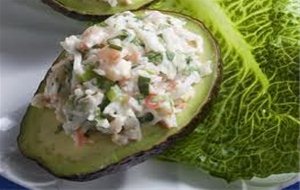 Aguacates Rellenos De Atún
