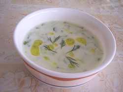 Çaçik (sopa Fría De Yogur Y Pepino)
